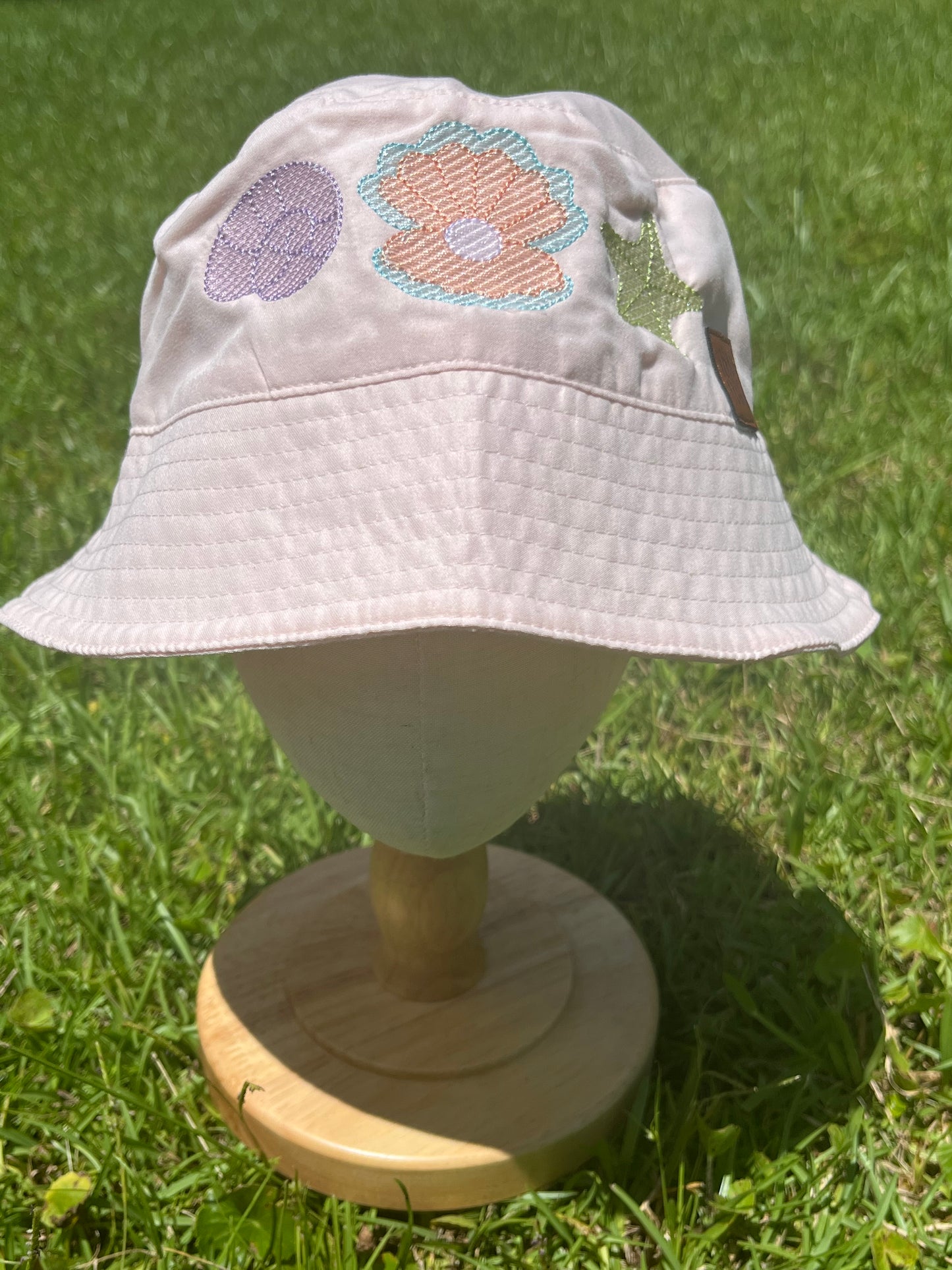 Bucket Hat - Shells